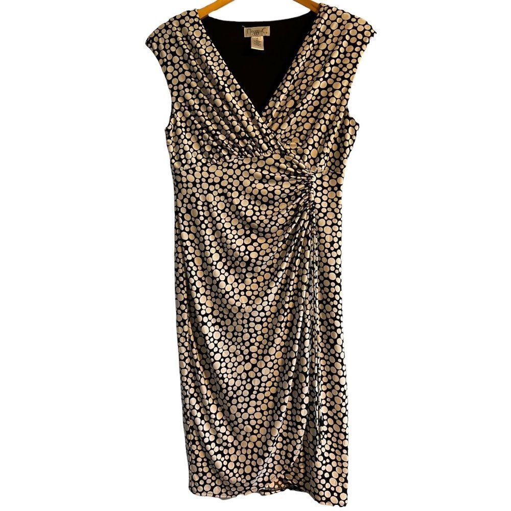 Sz 10 Dress Polka Dot with shoulder pads & figure flattering style NWOT